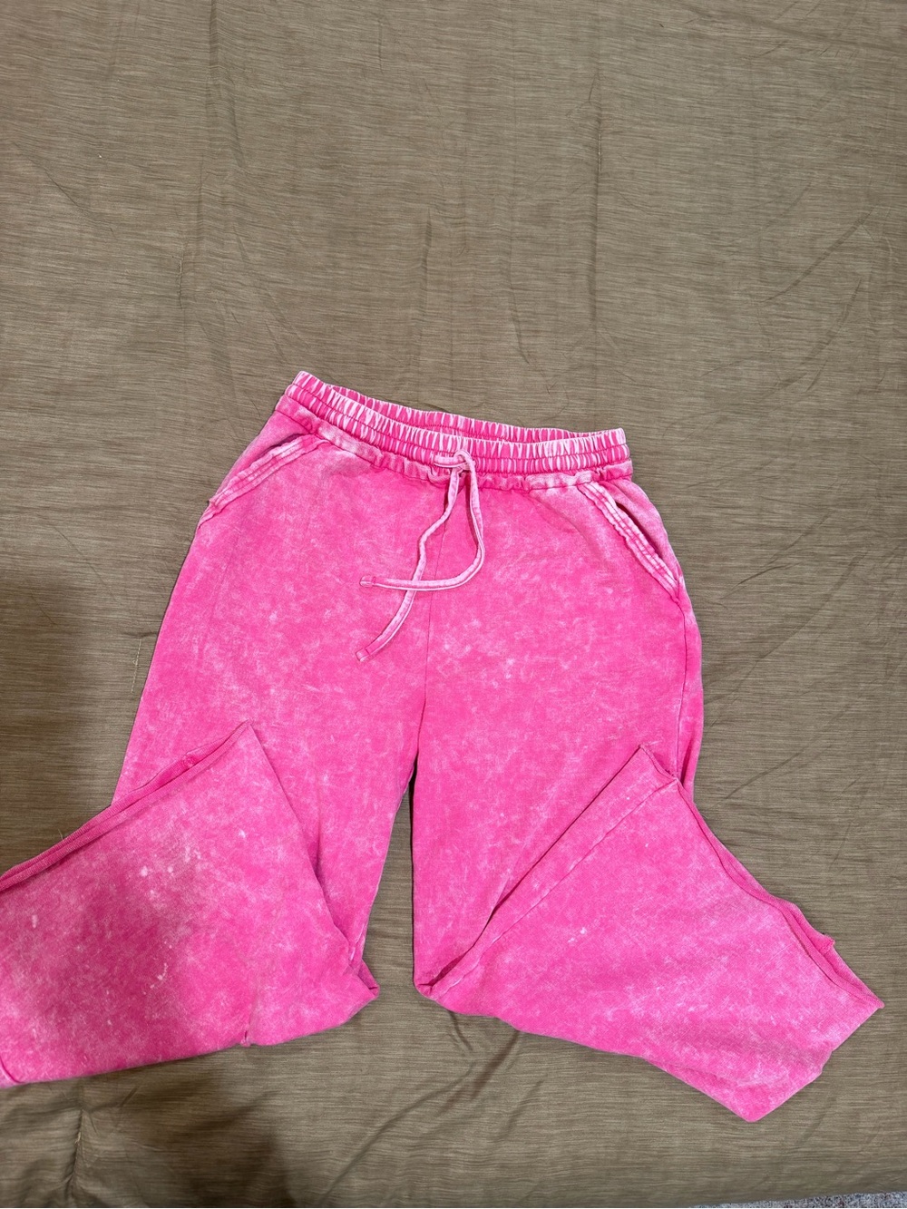 Zanana Bright Pink Mineral-Wash Wide Leg Joggers